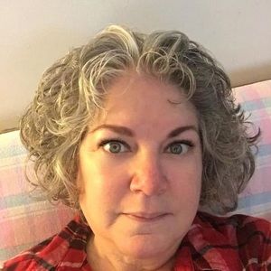 Meet your Posher, Naomi